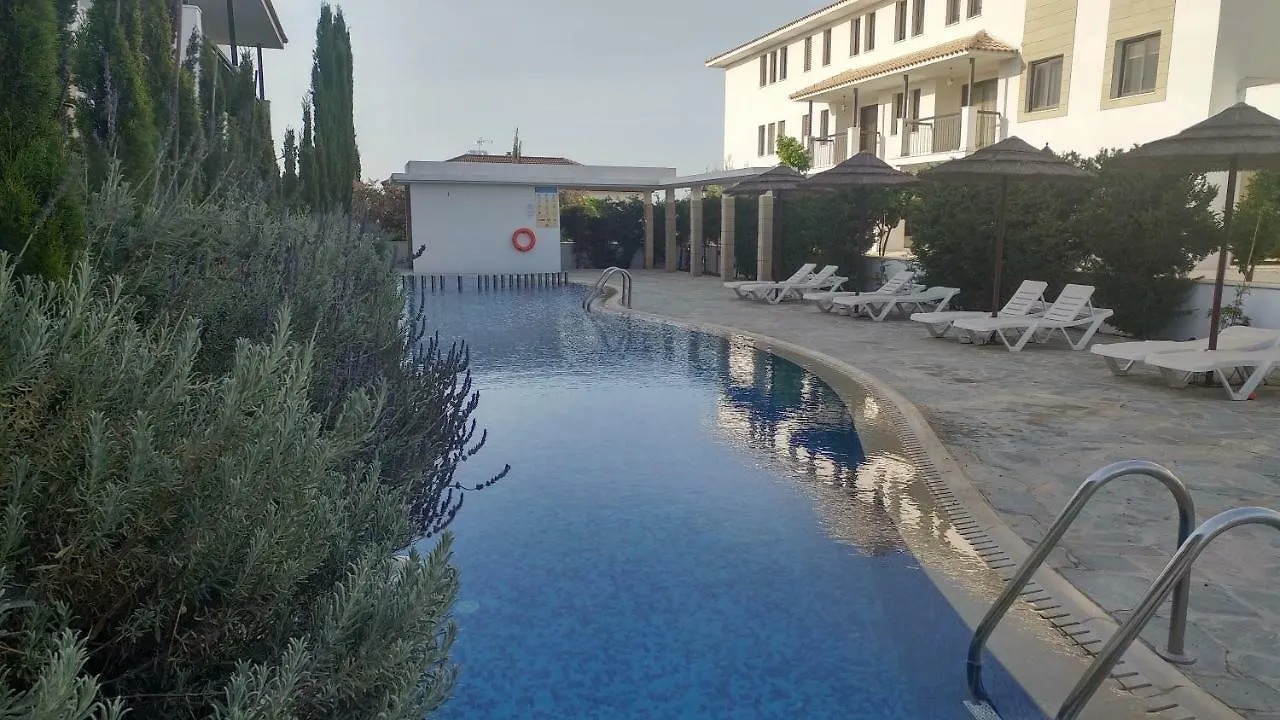 Emerald Heights Tersephanou Apartment