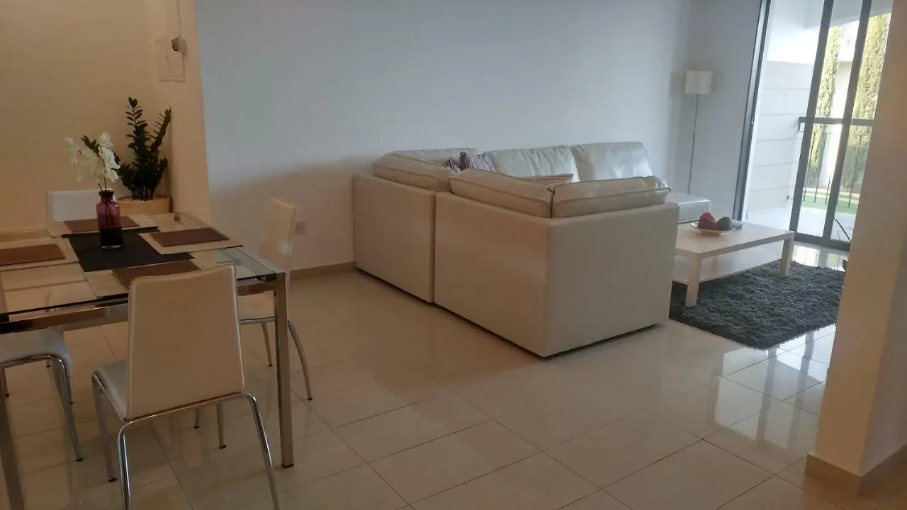 Emerald Heights Tersephanou Apartment